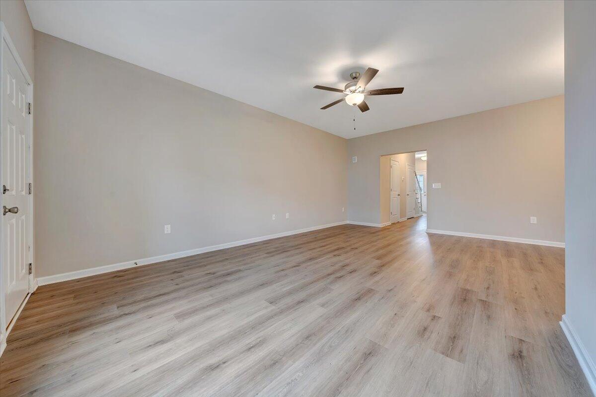 5769 Huntridge Road Roanoke, VA 24019 - Photo 2 of 18 02-MIB05681
