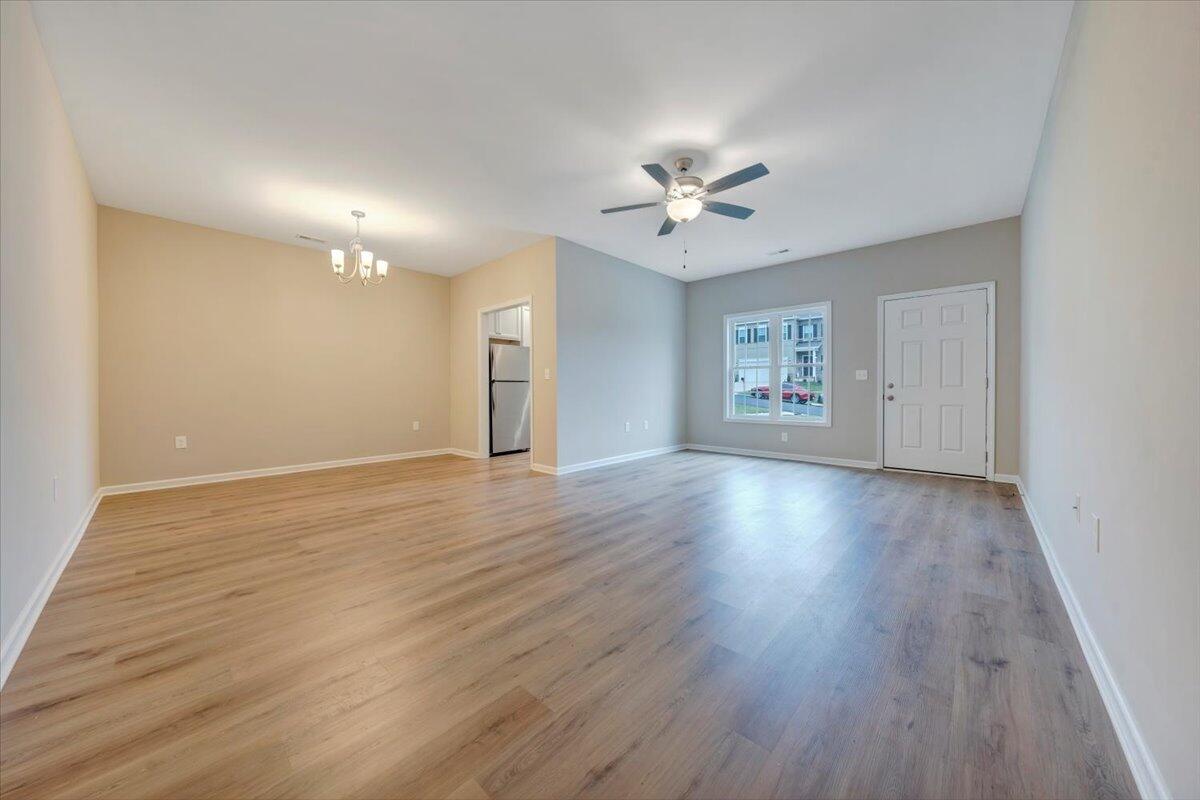 5769 Huntridge Road Roanoke, VA 24019 - Photo 4 of 18 04-MIB05687