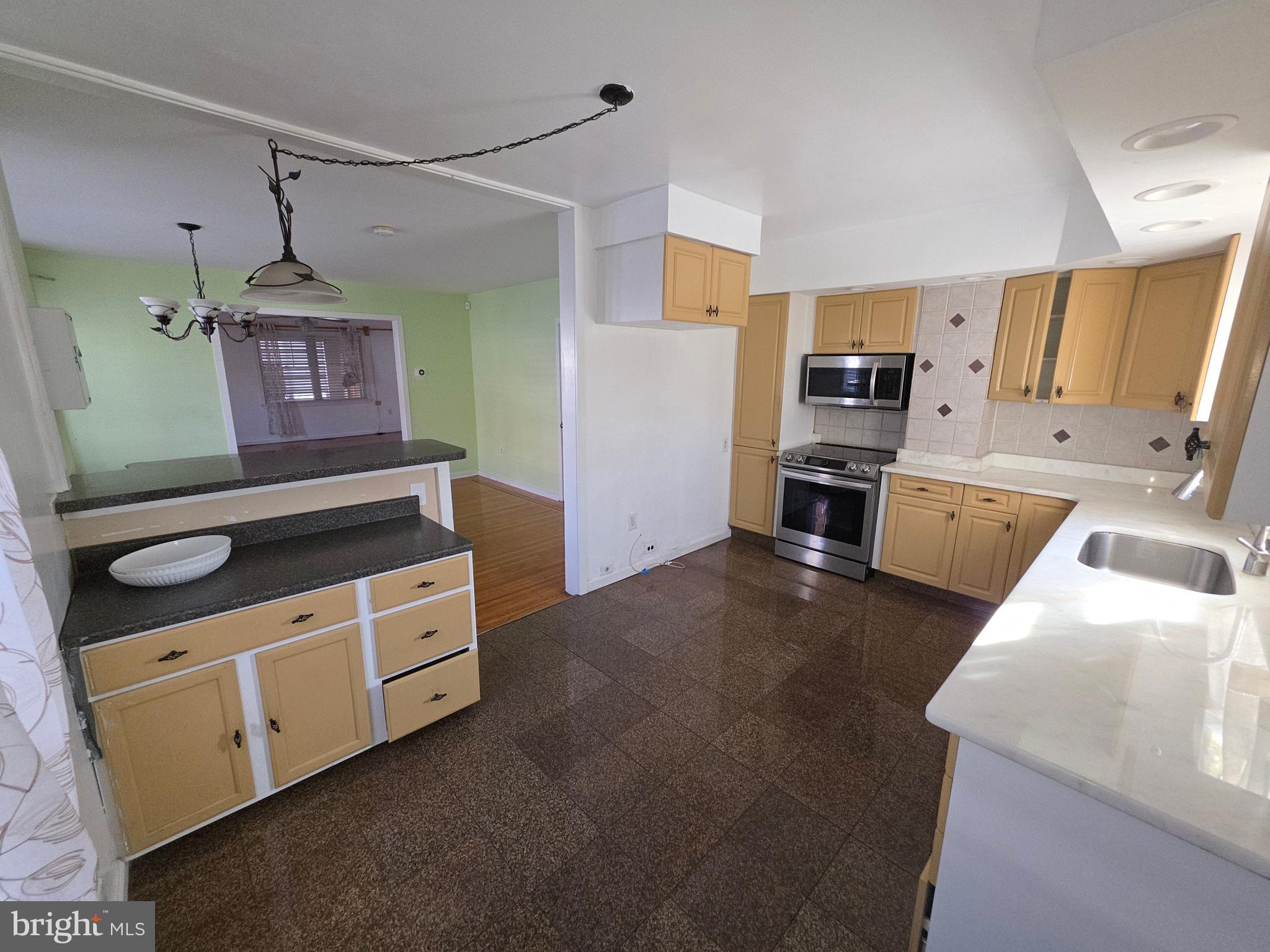 1908 Borbeck Avenue Philadelphia, PA 19111 - Photo 15 of 32