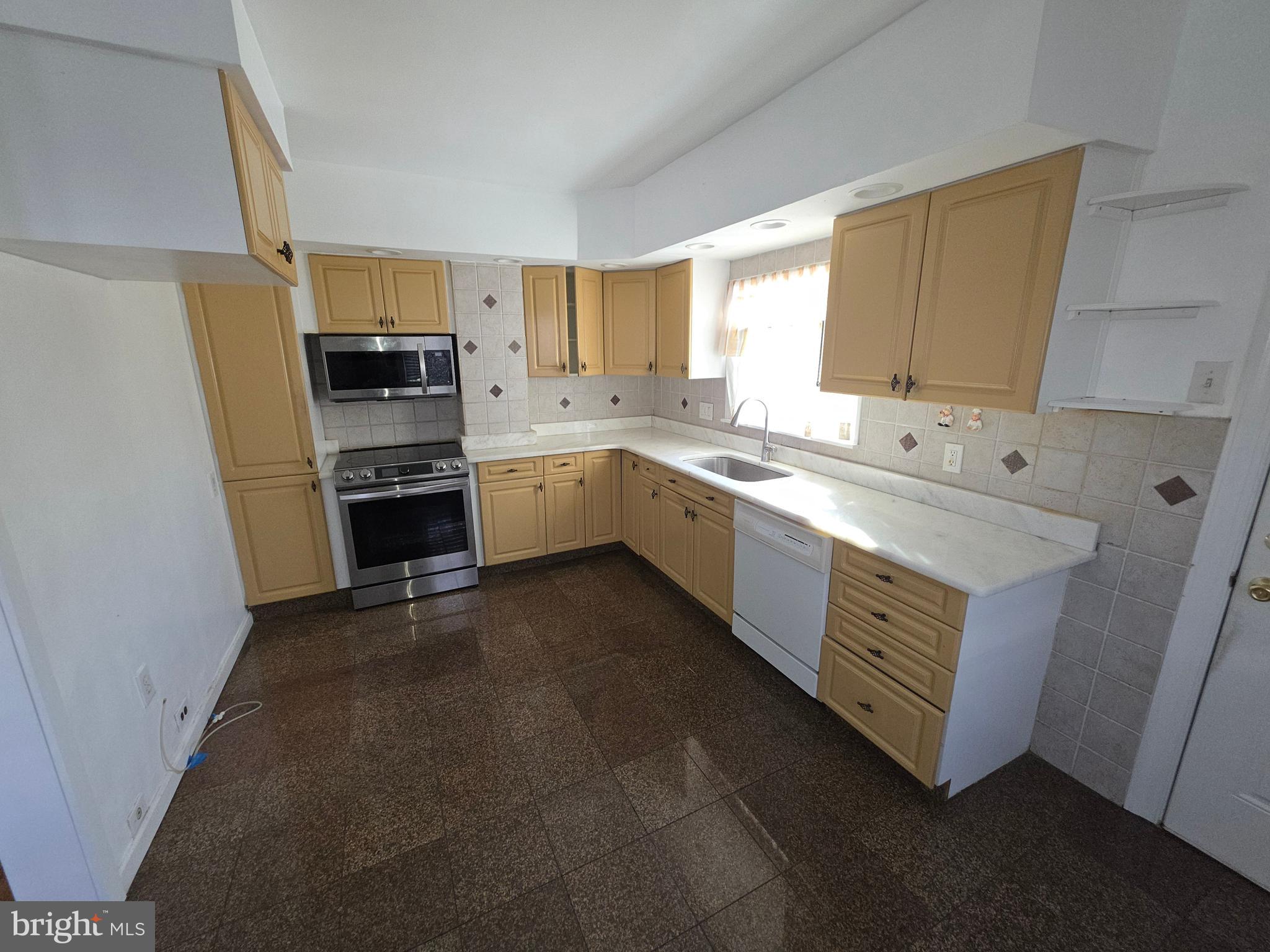 1908 Borbeck Avenue Philadelphia, PA 19111 - Photo 16 of 32