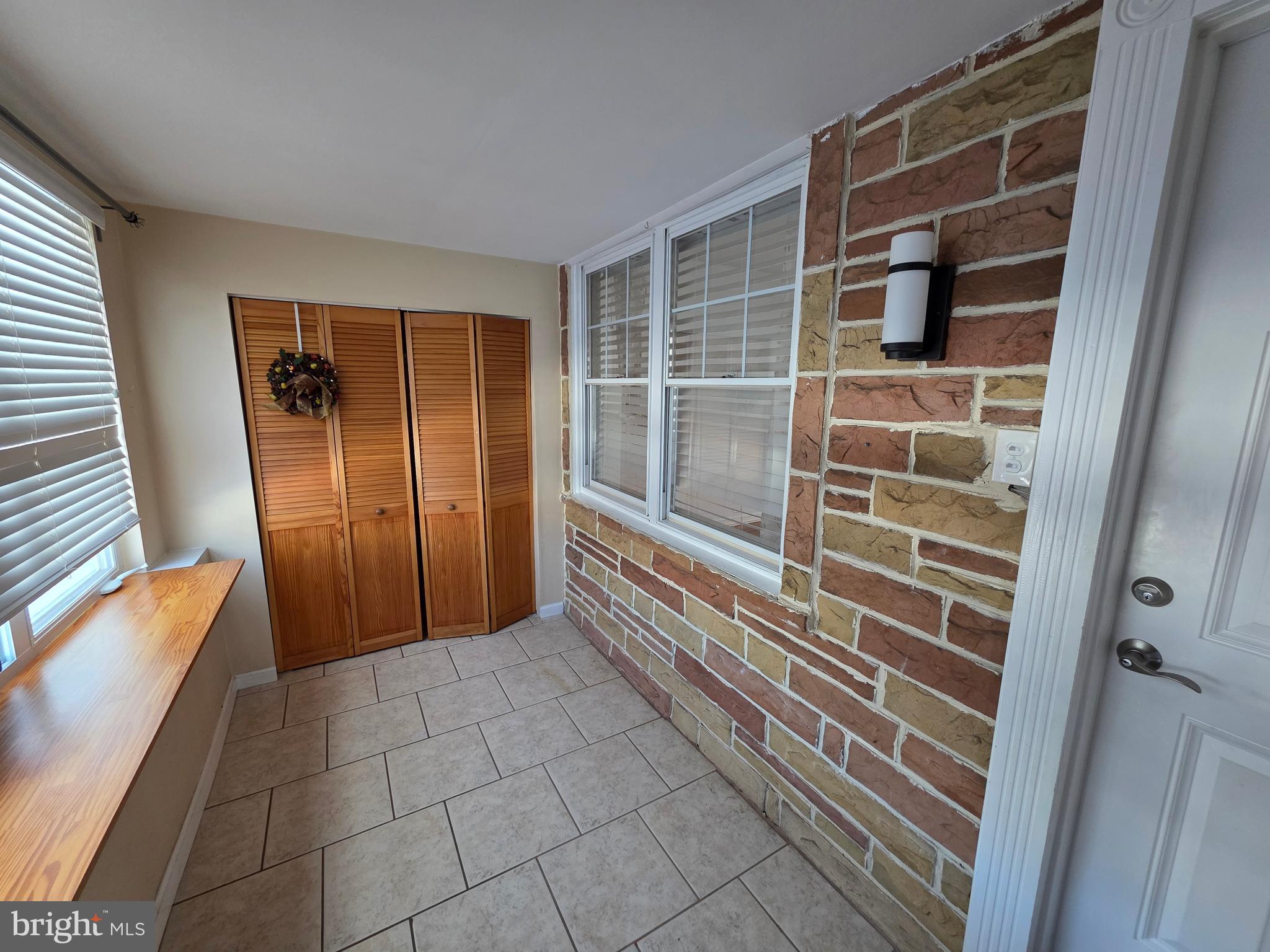 1908 Borbeck Avenue Philadelphia, PA 19111 - Photo 4 of 32