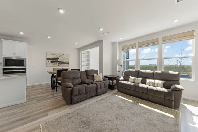 $519,000 | 2267 Ryegrass Lane, Bolingbrook, IL 60490