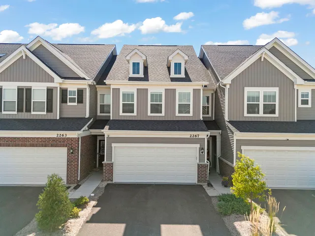 $519,000 | 2267 Ryegrass Lane, Bolingbrook, IL 60490