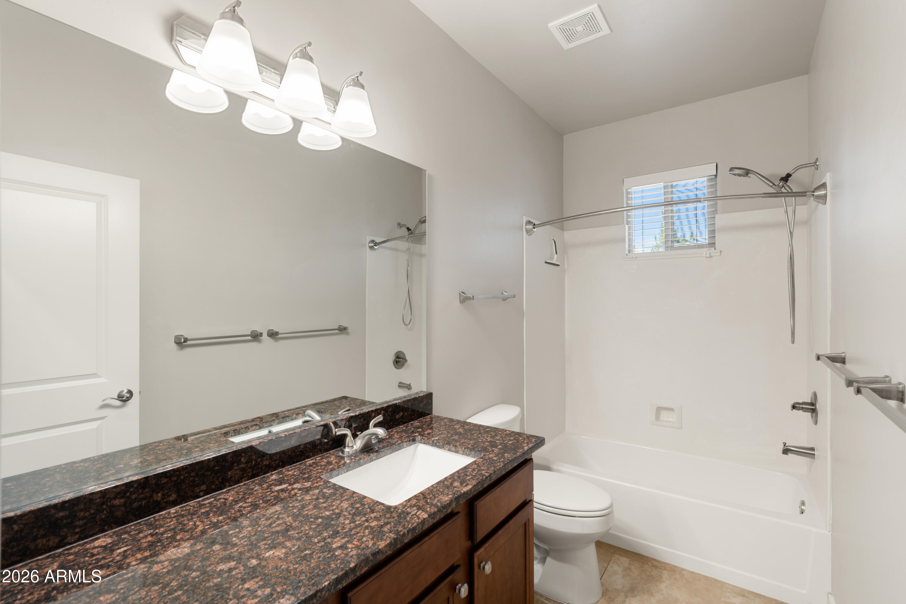 3925 East Ormand Cove Rimrock, AZ 86335 - Photo 16 of 43 23-Bathroom
