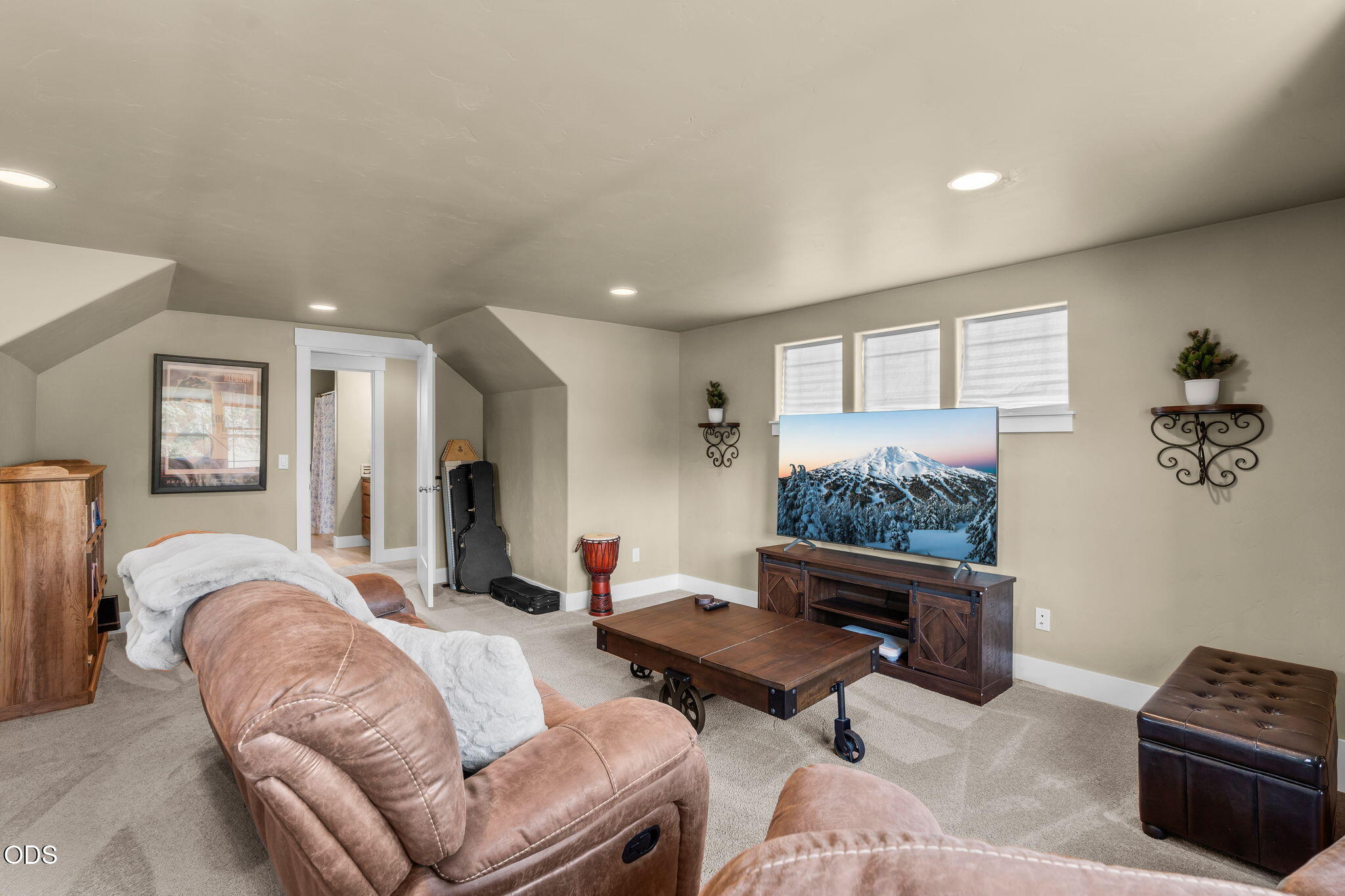 2850 Southwest 33rd Street Redmond, OR 97756 - Photo 24 of 33