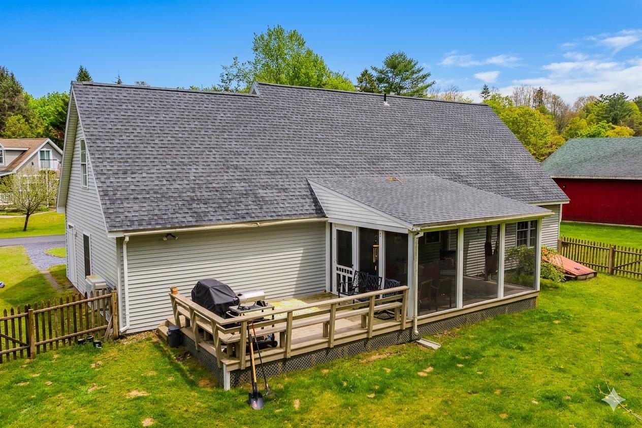 49 Limerick Lane Arlington, VT 05250 - Photo 5 of 45