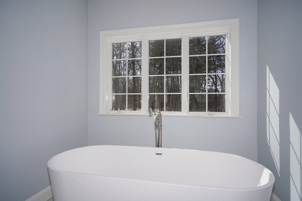 85 Fox Run Road Bolton, MA 01740 - Photo 15 of 35 Gallery Image 15