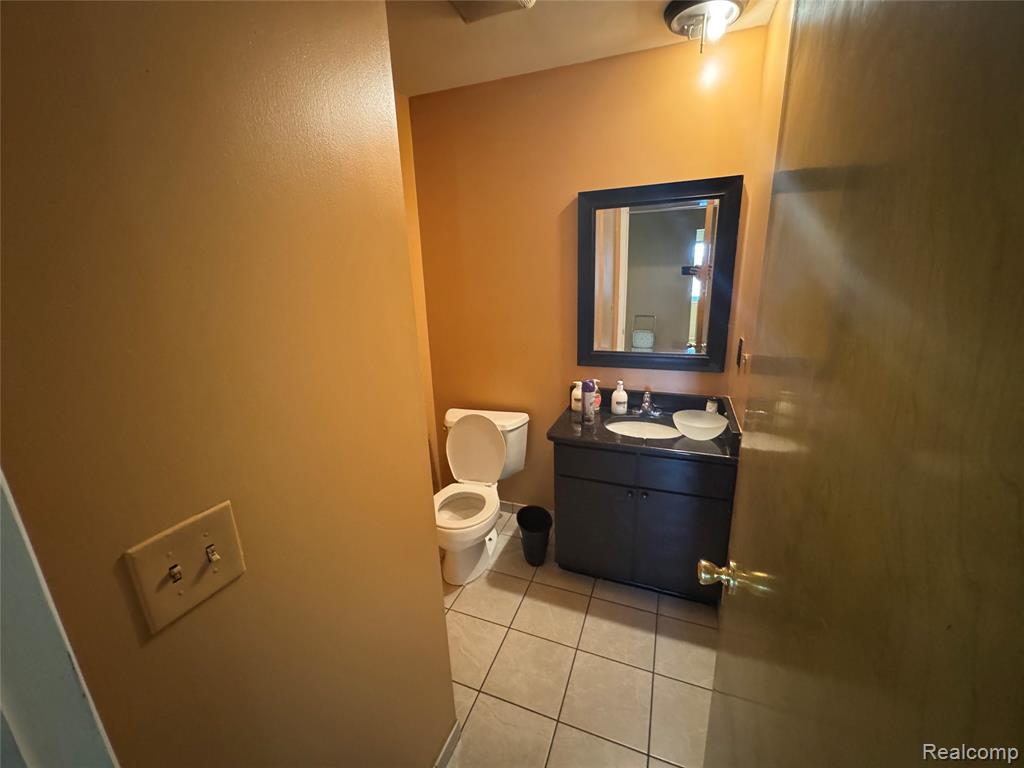 28330 Lahser Road Southfield, MI 48076 - Photo 8 of 16
