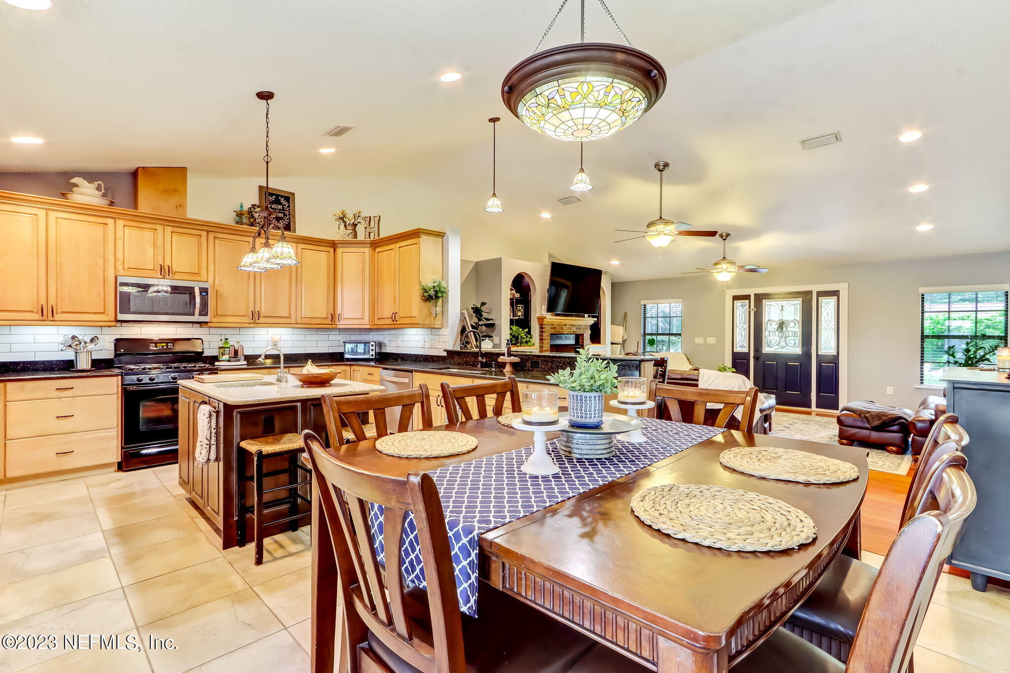 86170 Weldon Road Yulee, FL 32097 - Photo 17 of 67 13-web-or-mls-LR 86170 Weldon Rd AA-13