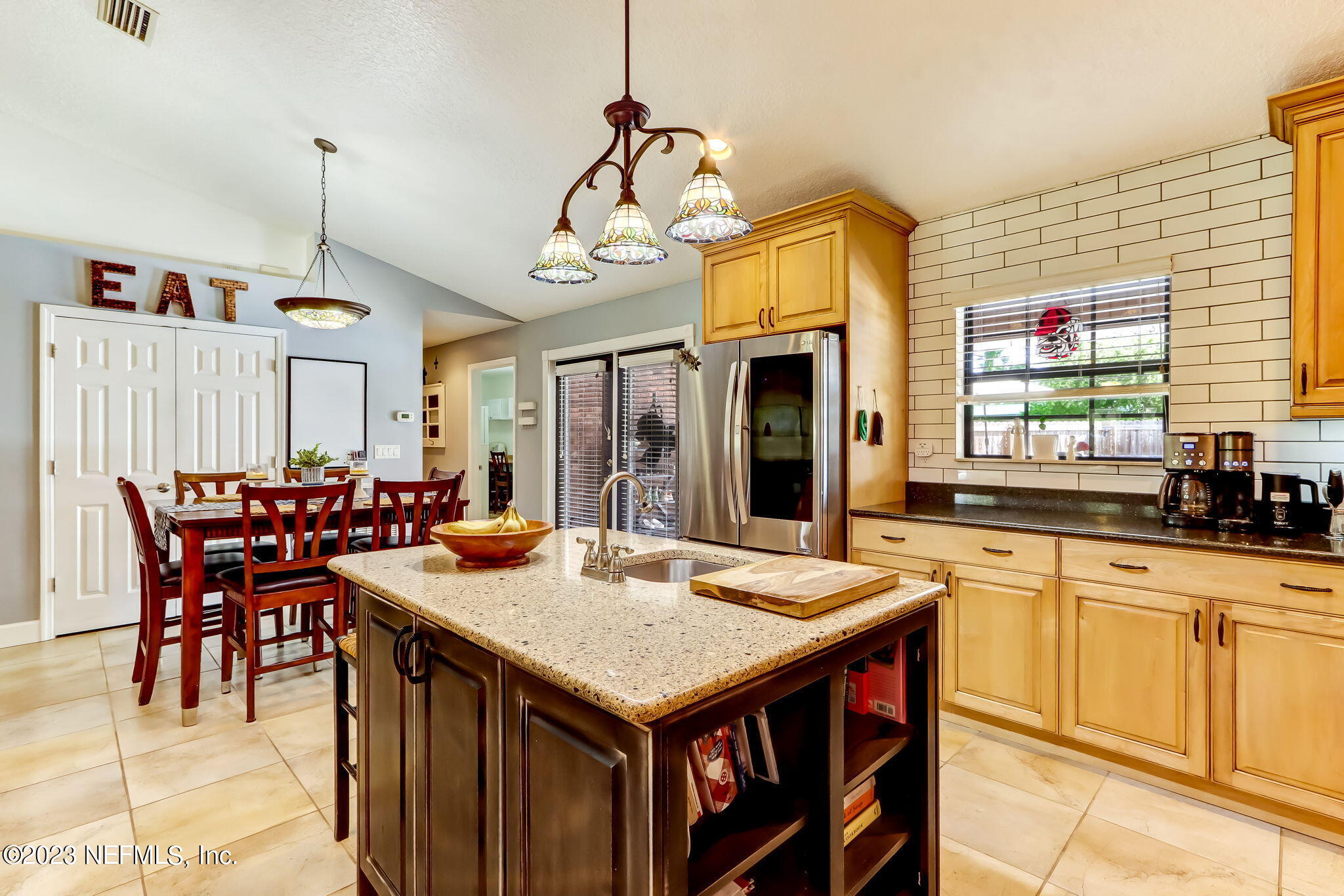 86170 Weldon Road Yulee, FL 32097 - Photo 2 of 67 18-web-or-mls-LR 86170 Weldon Rd AA-18