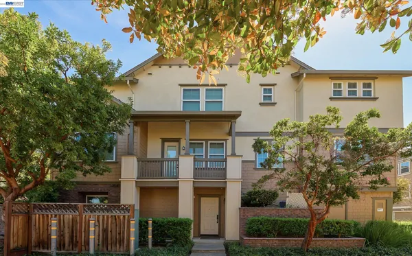 $674,000 | 161 North L Street, Unit 115, Livermore, CA 94550