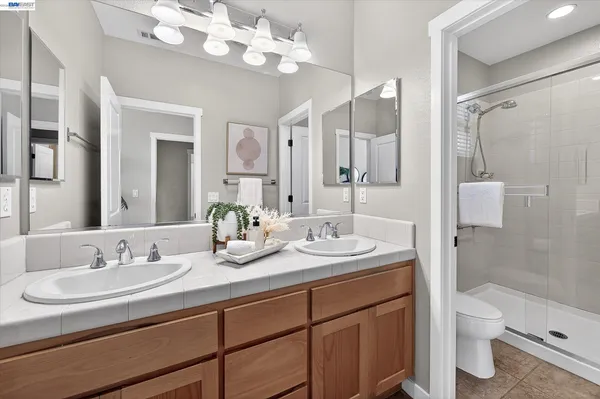 $674,000 | 161 North L Street, Unit 115, Livermore, CA 94550