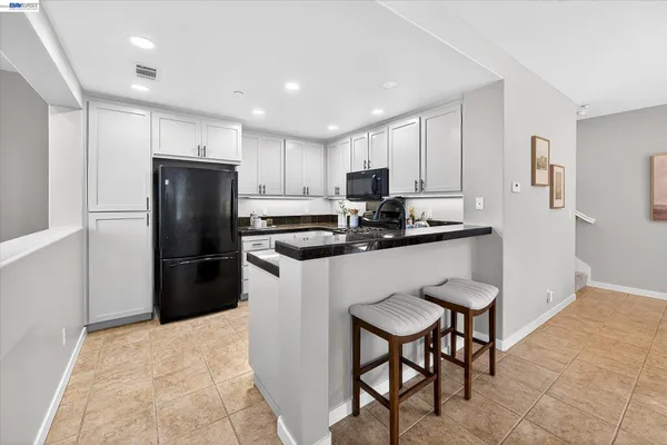 $674,000 | 161 North L Street, Unit 115, Livermore, CA 94550