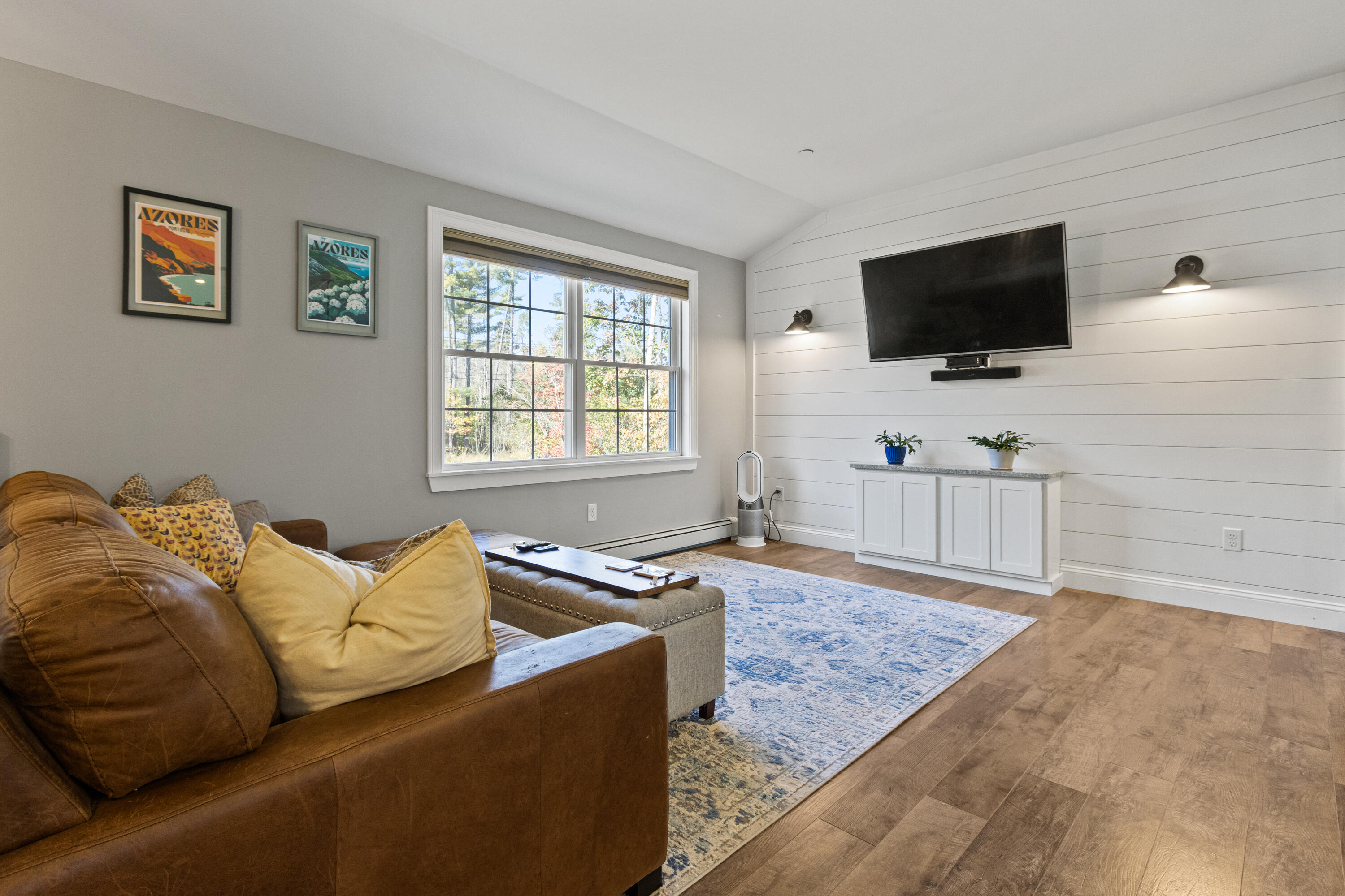 210 Brackett Road Gorham, ME 04038 - Photo 11 of 49 20251010JH-71011