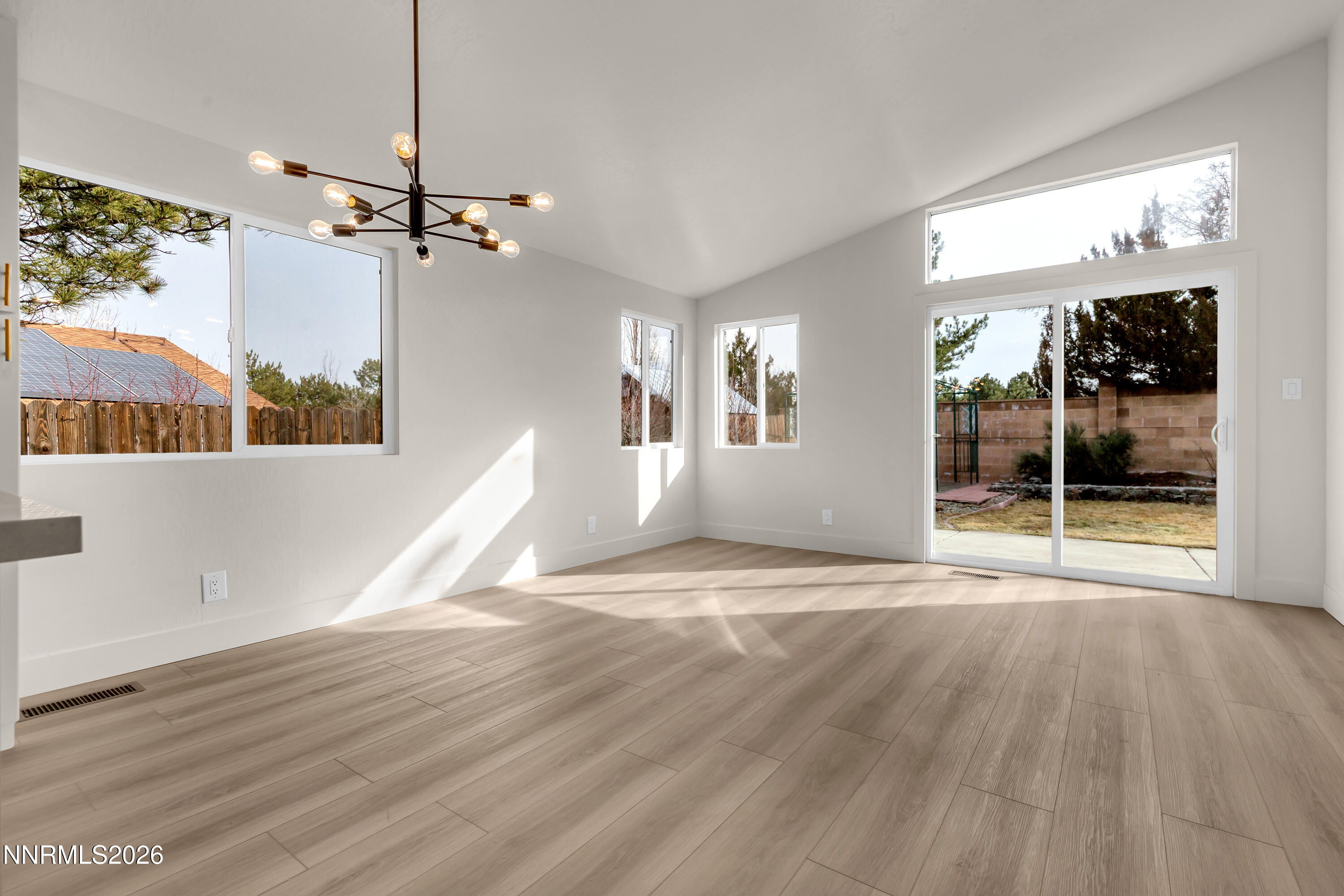 6790 Sandia Drive Reno, NV 89523 - Photo 12 of 38 Sandia6790-013