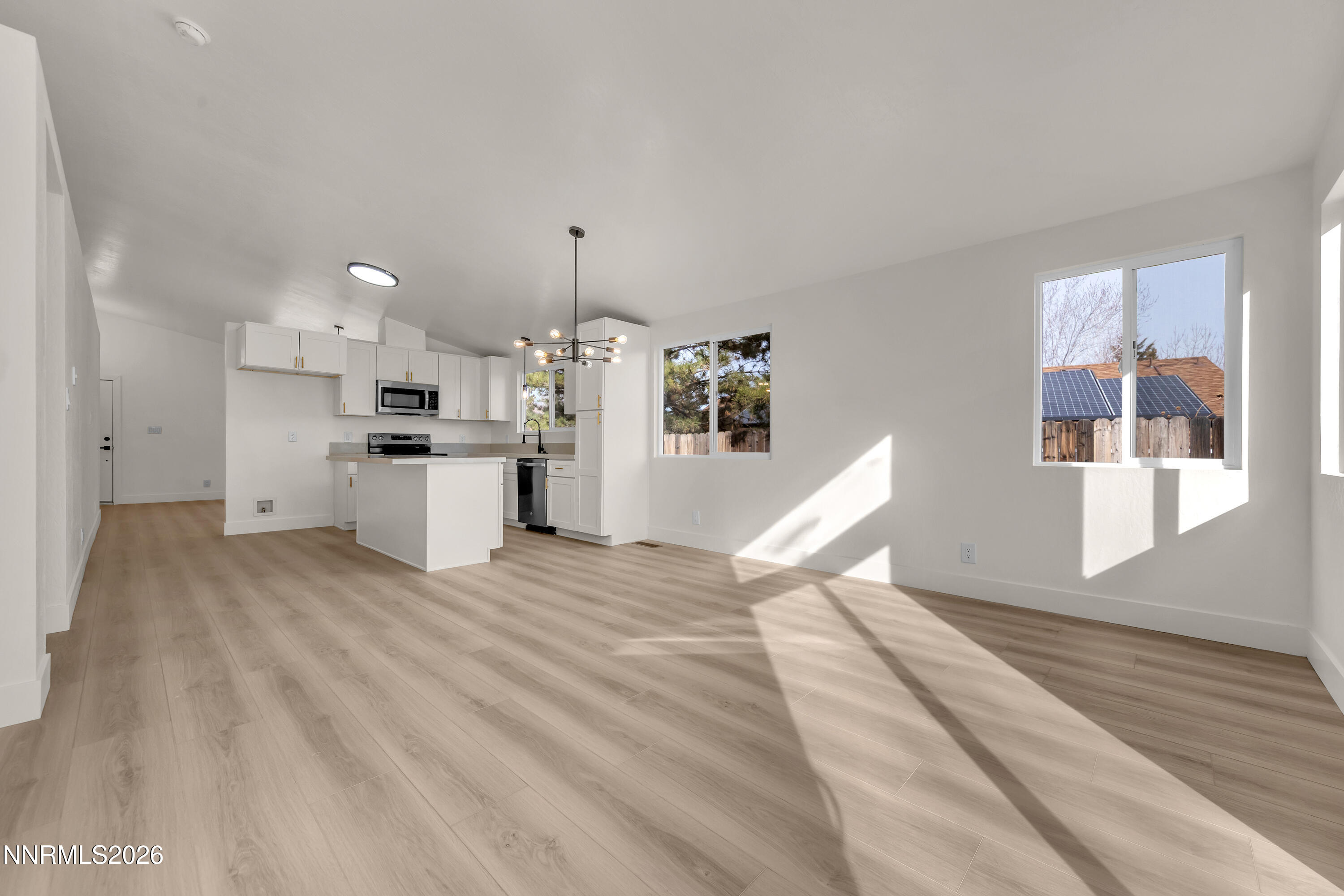 6790 Sandia Drive Reno, NV 89523 - Photo 15 of 38 Sandia6790-016