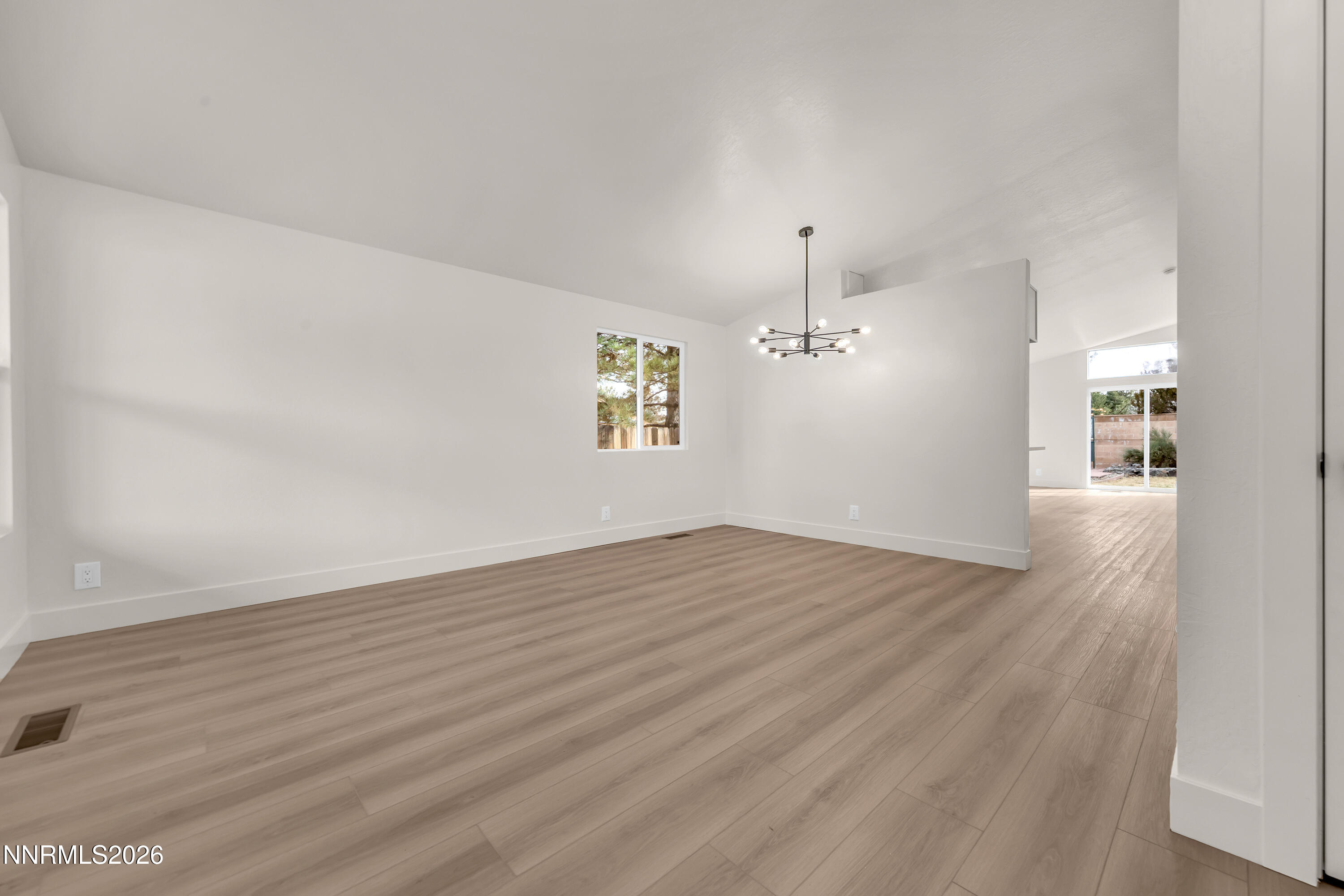 6790 Sandia Drive Reno, NV 89523 - Photo 6 of 38 Sandia6790-004