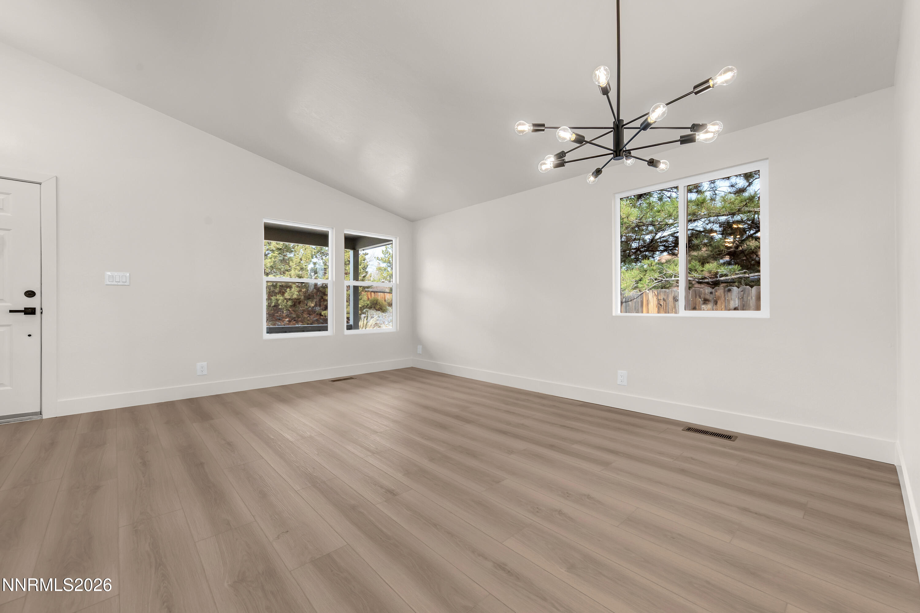 6790 Sandia Drive Reno, NV 89523 - Photo 9 of 38 Sandia6790-007