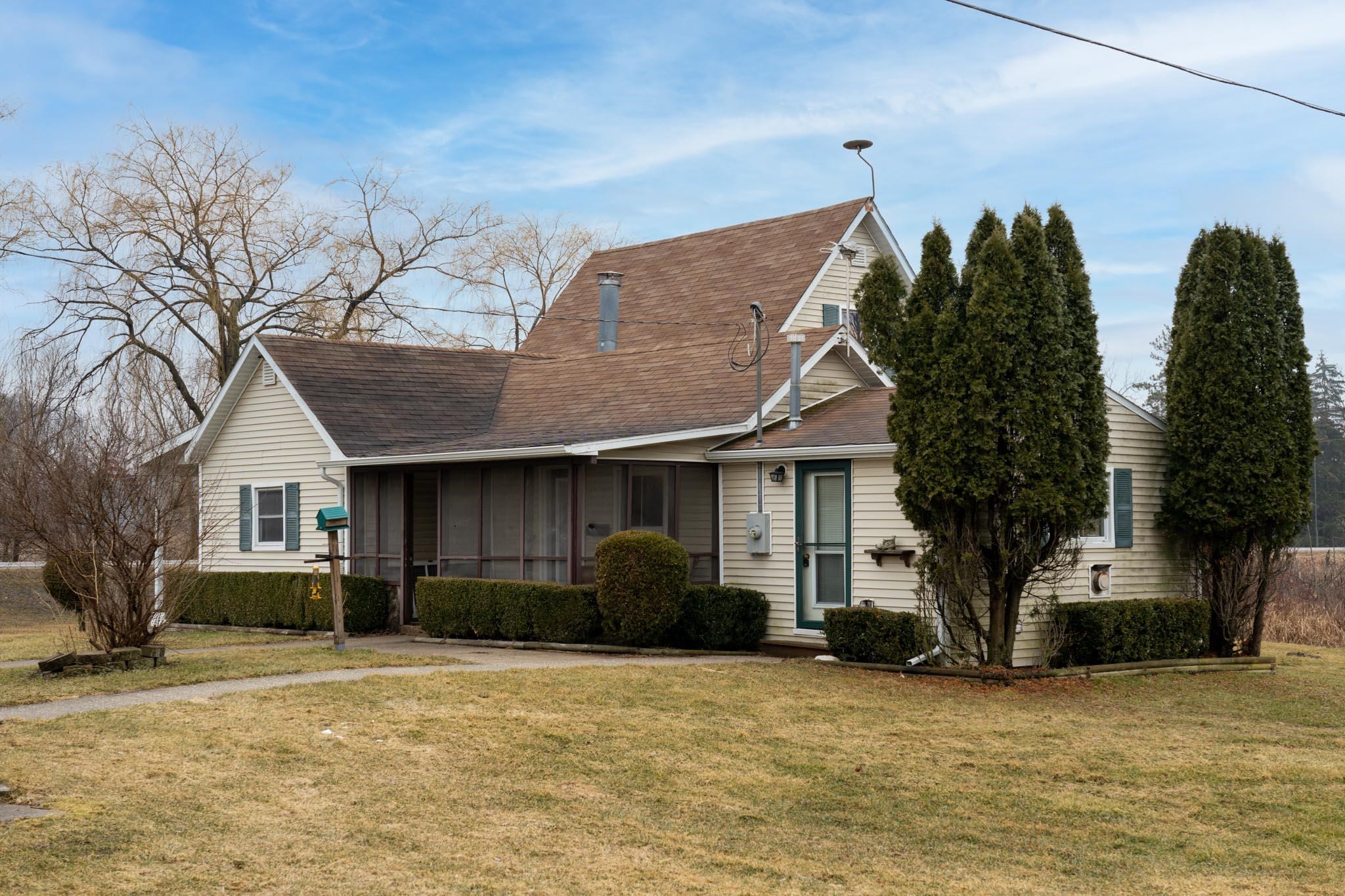 3298 West Remus Road Mount Pleasant, MI 48858 - Photo 3 of 39 1899121-2.JPG