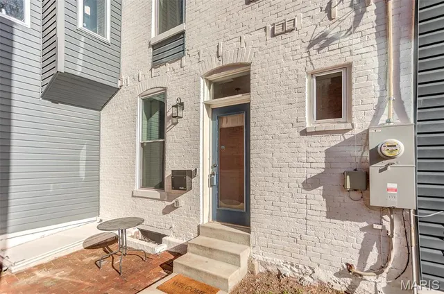 $310,000 | 3714 Texas Avenue, St. Louis, MO 63118