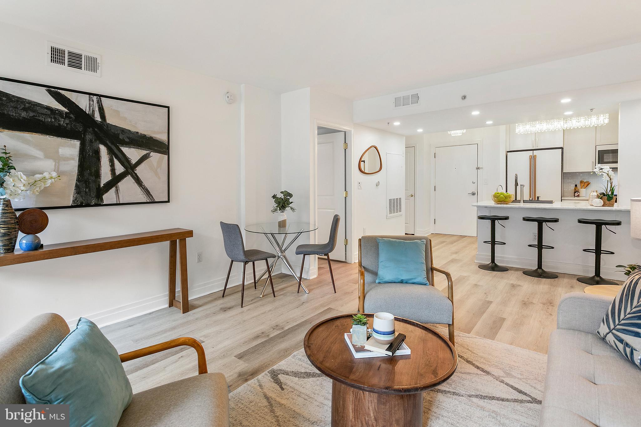915 E Street Northwest, Unit 1105 Washington, DC 20004 - Photo 5 of 46