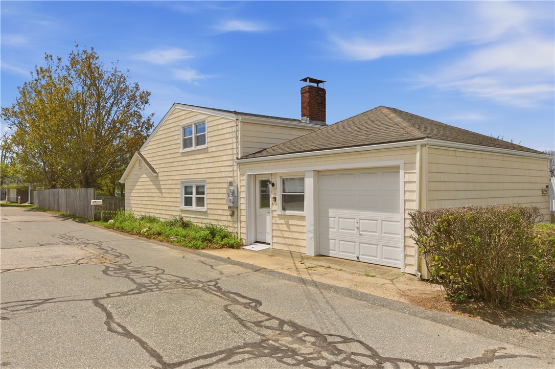 2 Stimpson Street Middletown, RI 02842 - Photo 19 of 28