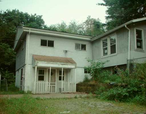320 McClay Road Washington, PA 15301 - Photo 1 of 8 Exterior Front.