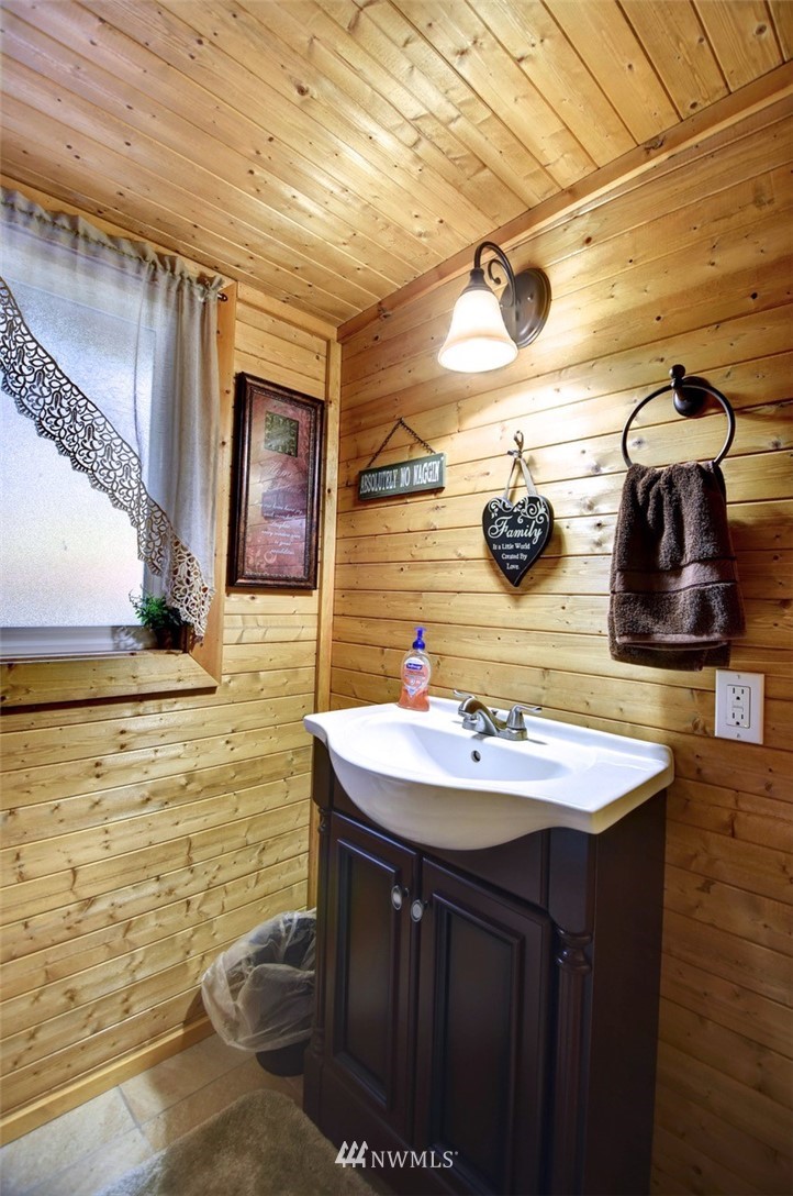 156 Gassman Road Castle Rock, WA 98611 - Photo 28 of 40 Gallery Image 28