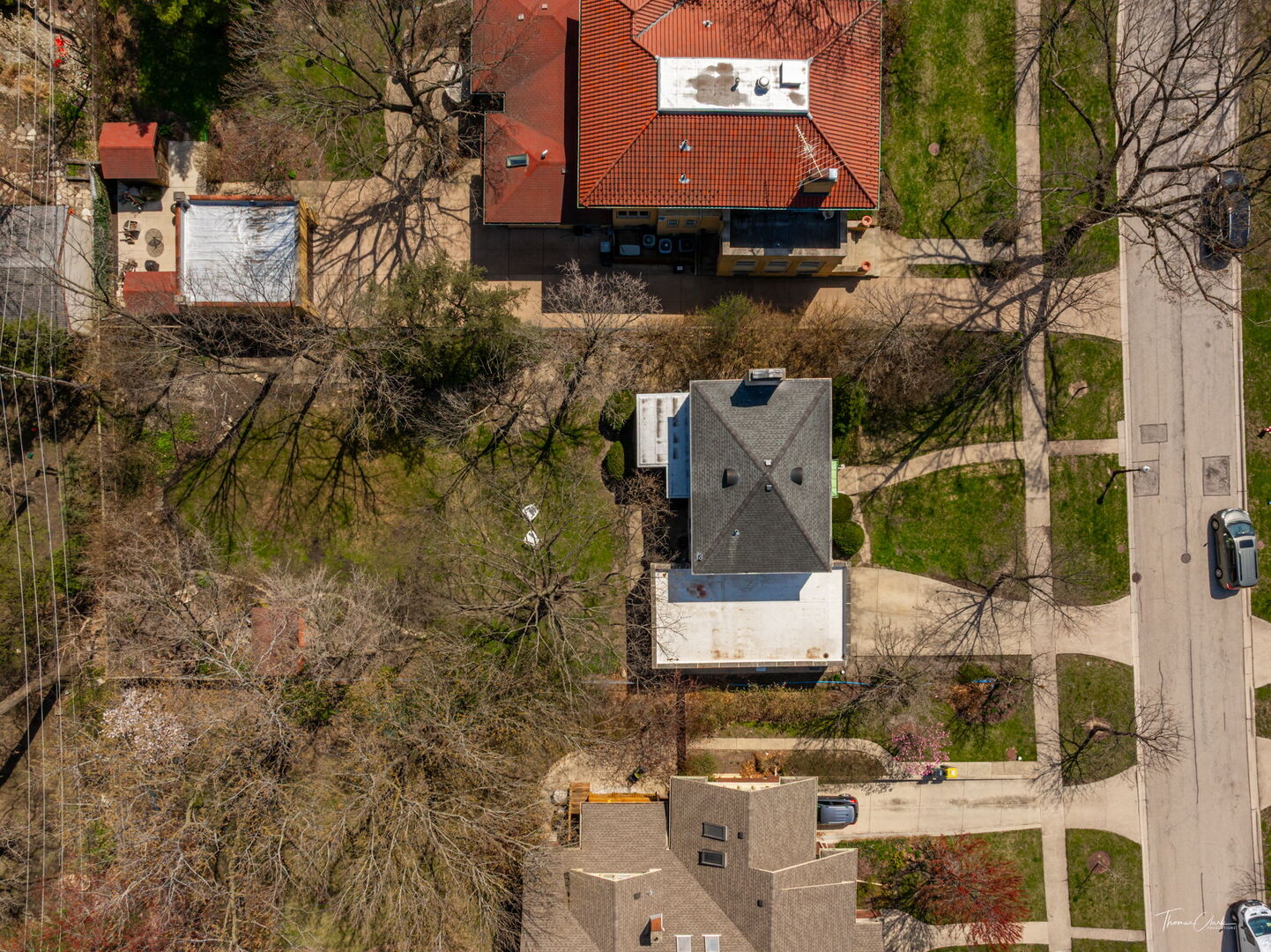 225 Maplewood Road Riverside, IL 60546 - Photo 30 of 39 an aerial view of residential houses with outdoor space