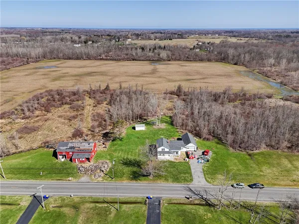 $179,900 | 1084 Lawrence Road, Clarkson, NY 14468