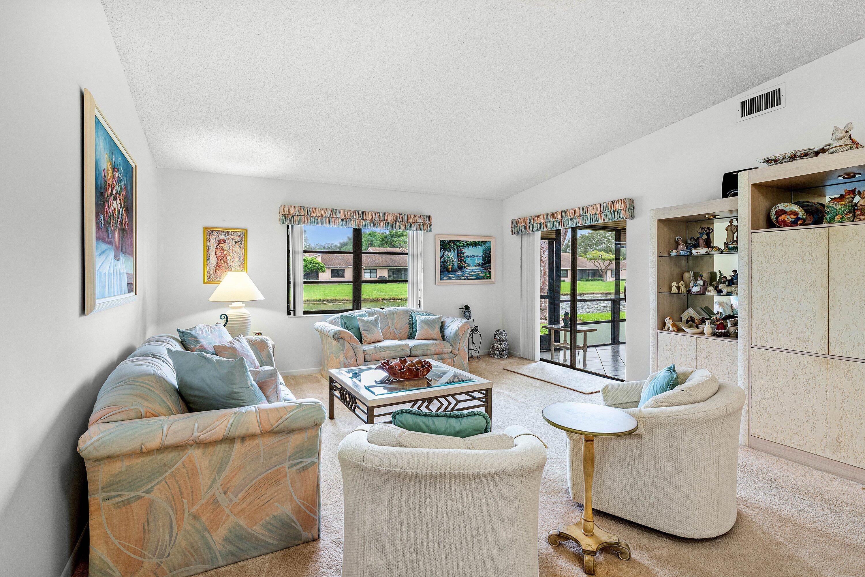 8282 Springlake Drive Boca Raton, FL 33496 - Photo 14 of 40 Living Room