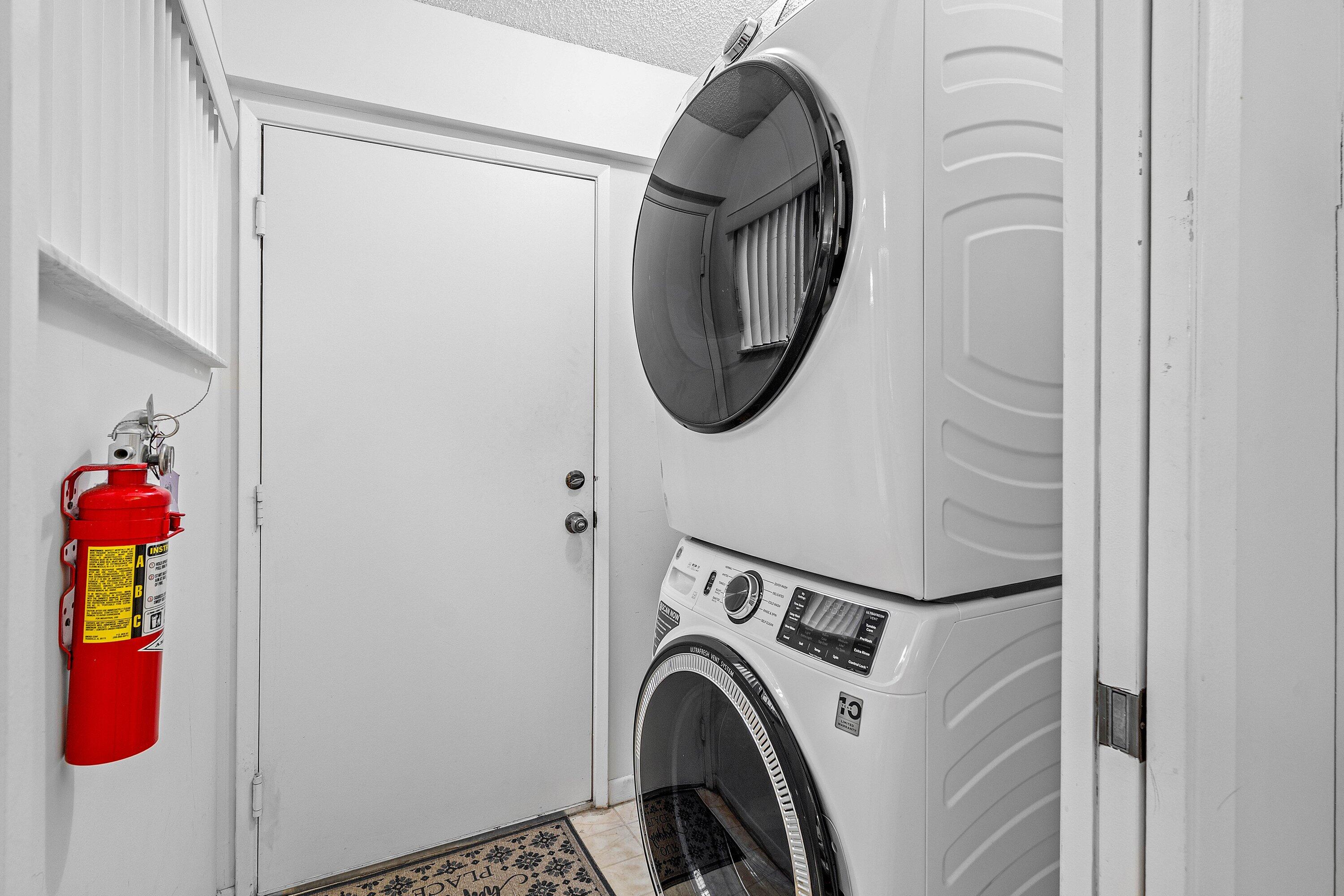 8282 Springlake Drive Boca Raton, FL 33496 - Photo 9 of 40 Laundry Room