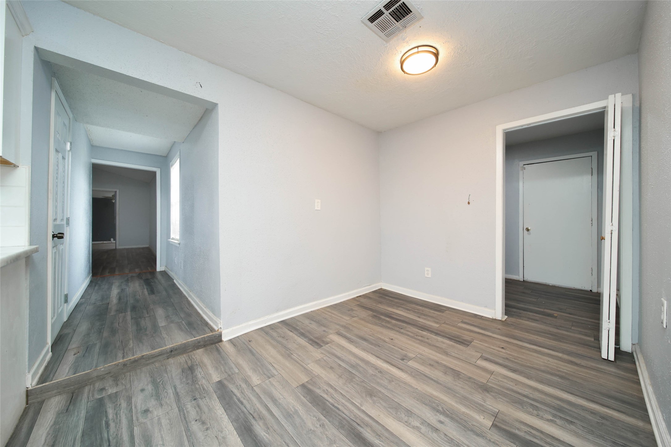 8718 Pattibob Street Houston, TX 77029 - Photo 6 of 14