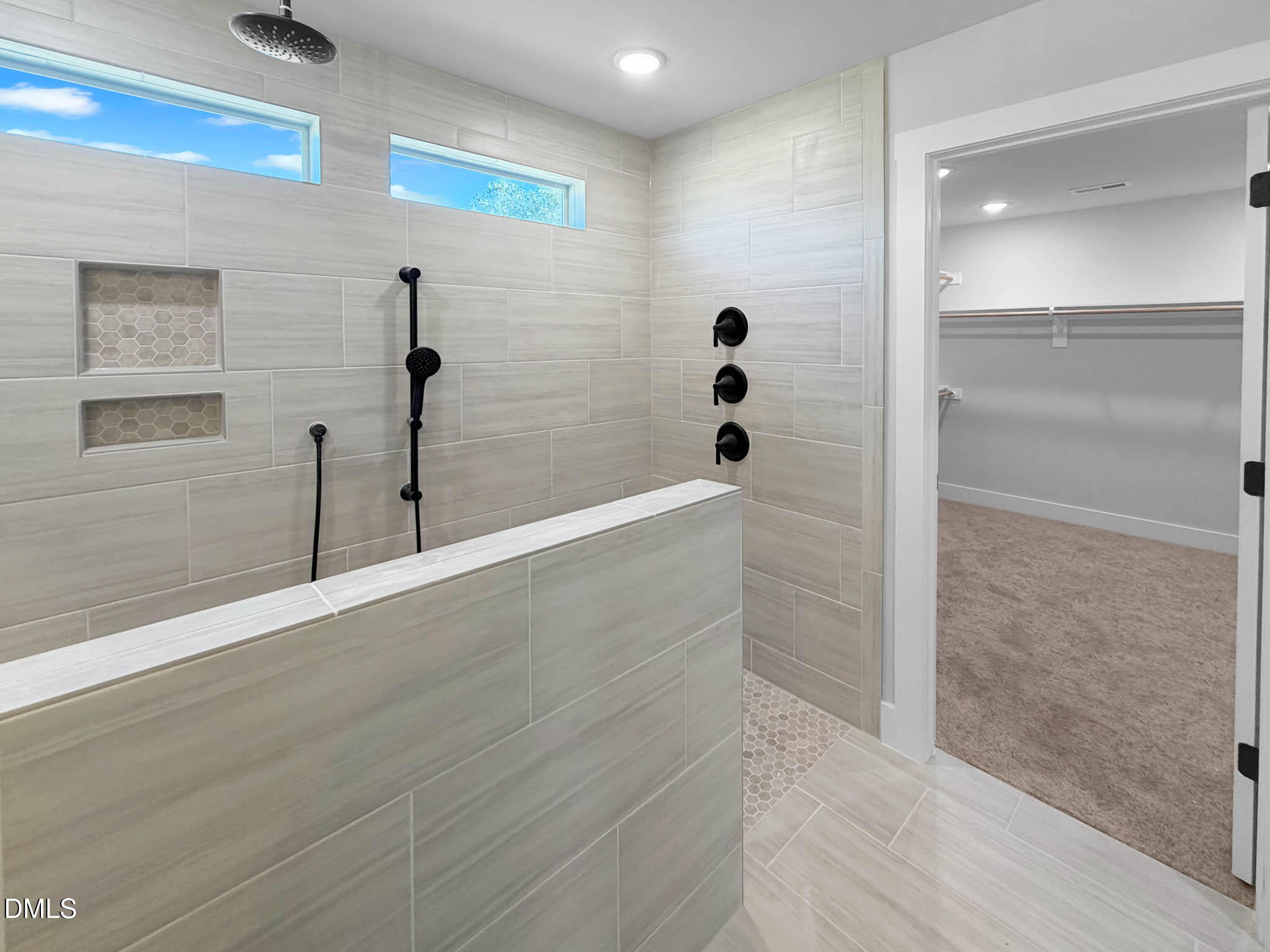 111 Merle Way Zebulon, NC 27597 - Photo 28 of 41 Owners Bath