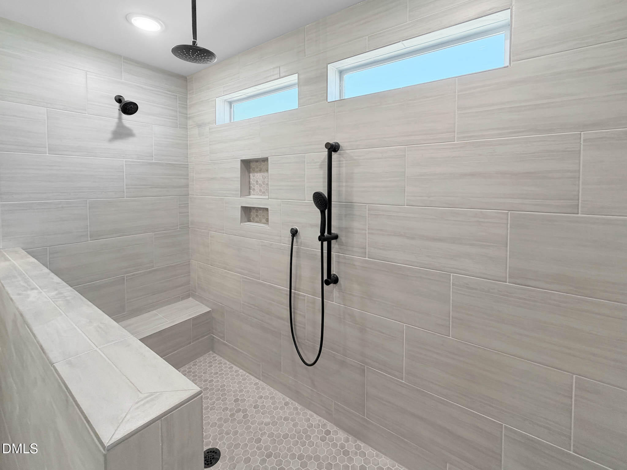 111 Merle Way Zebulon, NC 27597 - Photo 29 of 41 Owners Bath