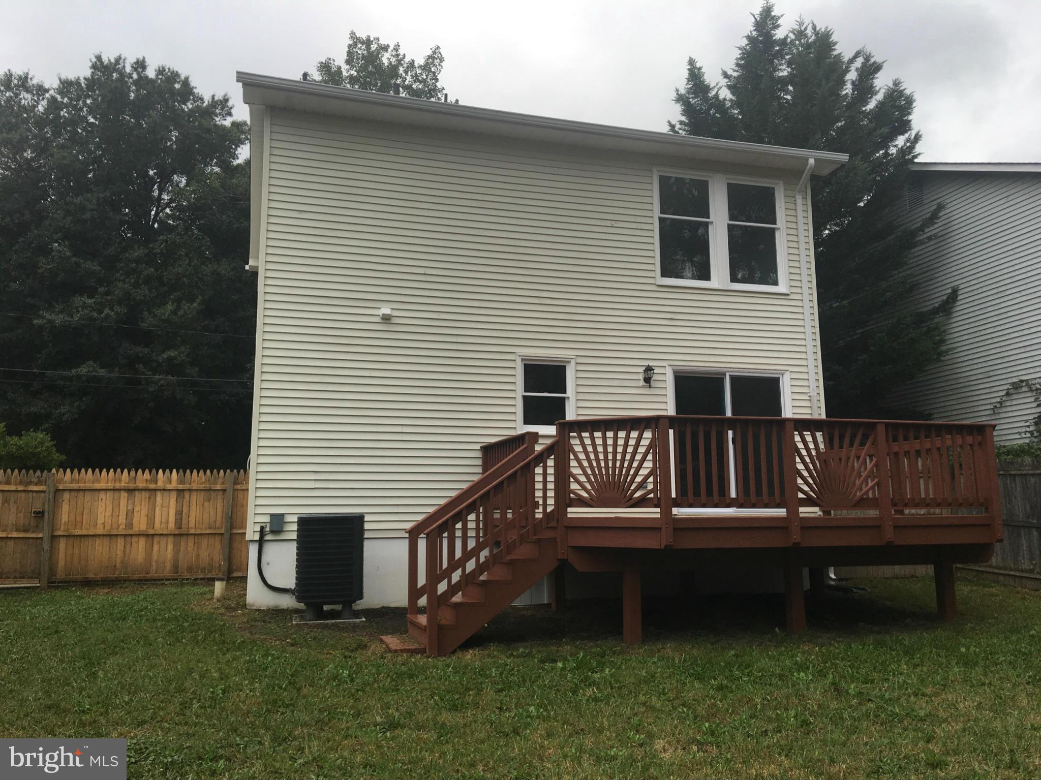8712 Chestnut Ridge Drive Laurel, MD 20707 - Photo 28 of 29 Exterior (Rear)