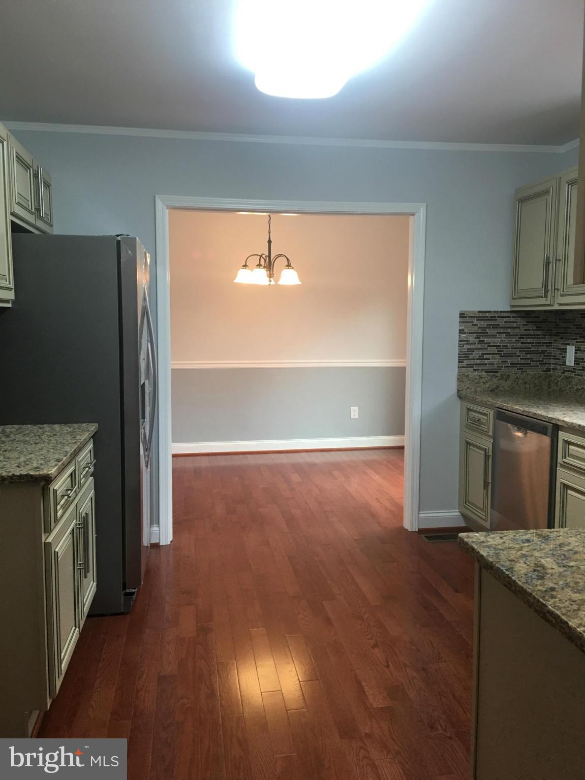 8712 Chestnut Ridge Drive Laurel, MD 20707 - Photo 8 of 29 Kitchen