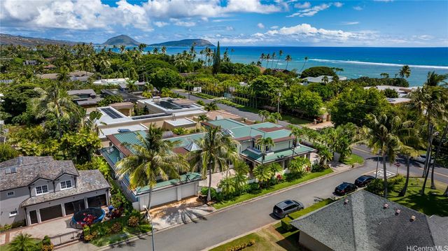 an aerial view of multiple house