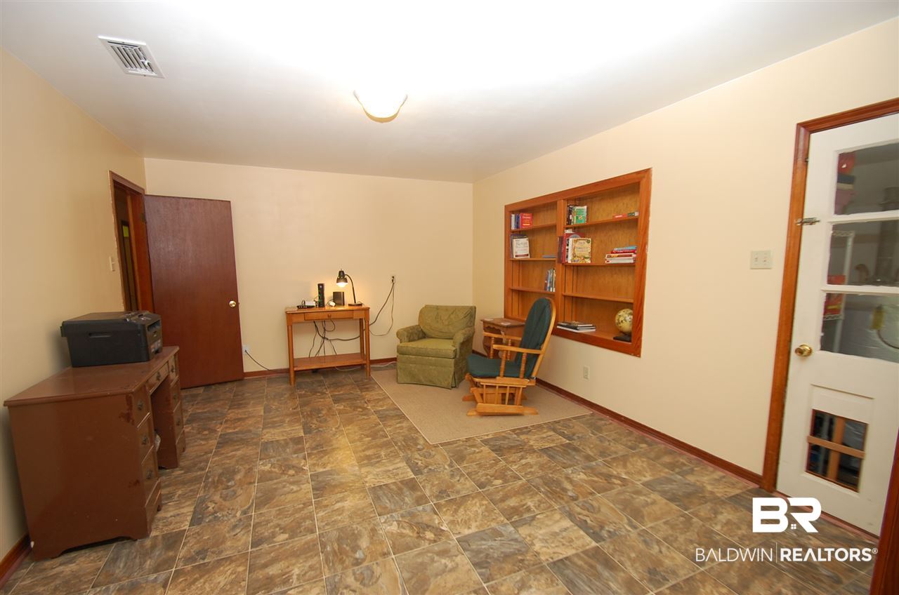 2017 Burchfield Street Mobile, AL 36618 - Photo 16 of 43