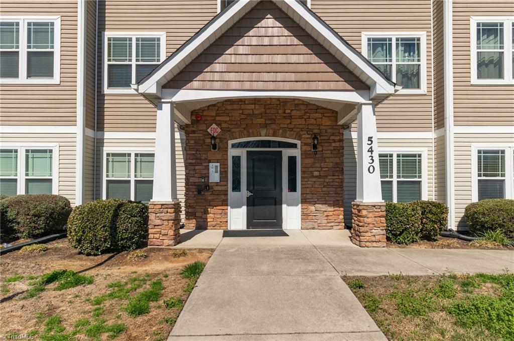 5430 Forester Drive, Unit 3D High Point, NC 27265 - Photo 5 of 31