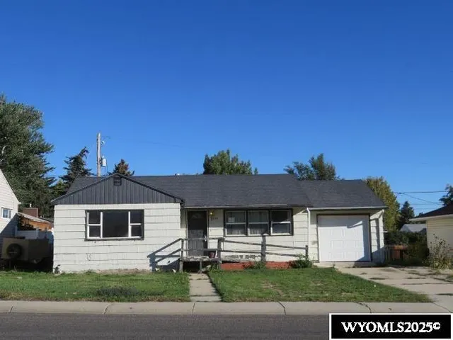 $140,000 | 2854 East 12th Street, Casper, WY 82609