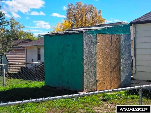 $140,000 | 2854 East 12th Street, Casper, WY 82609