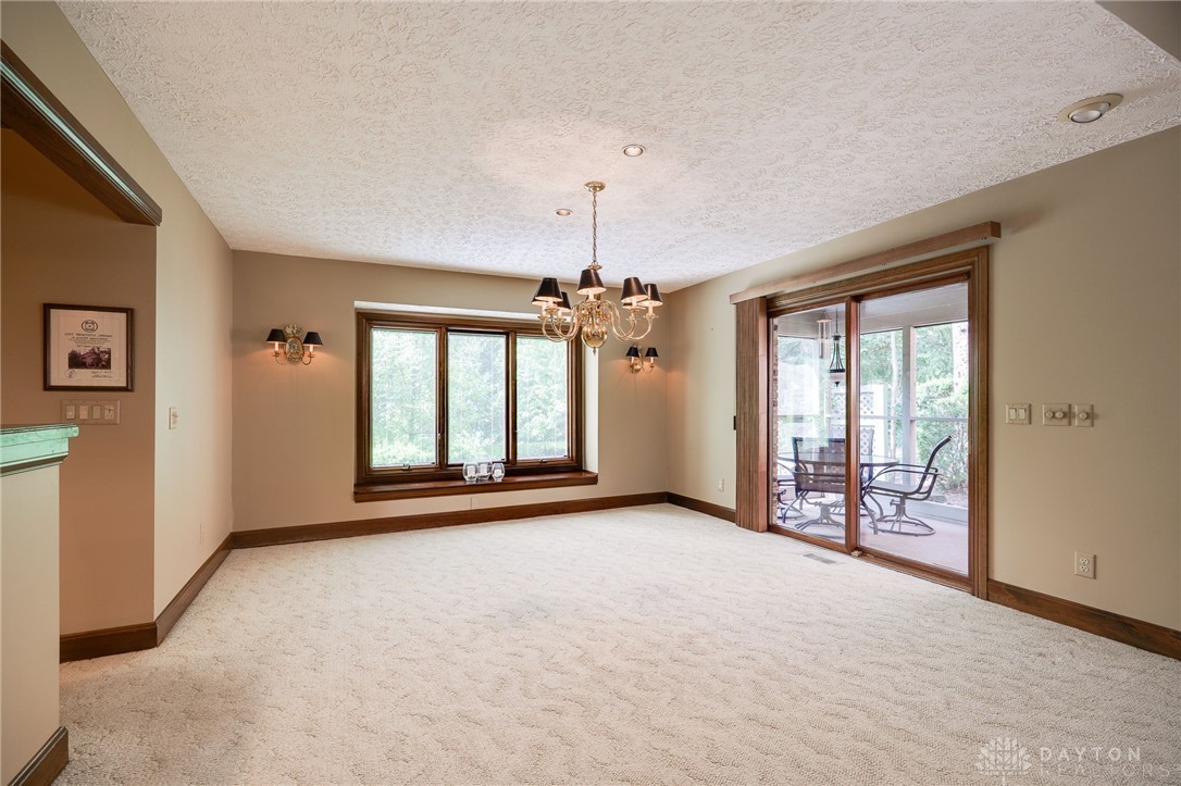 875 Deer Run Road Dayton, OH 45459 - Photo 7 of 31 Gallery Image 7