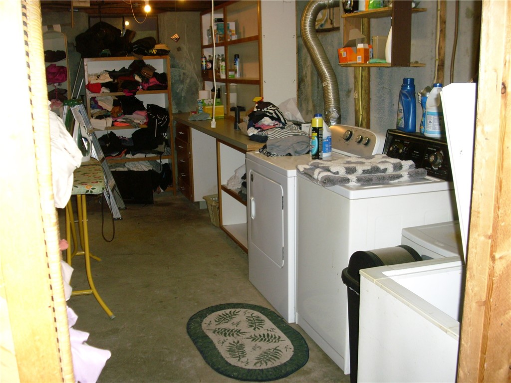 28 Myrna Road Warwick, RI 02818 - Photo 13 of 18