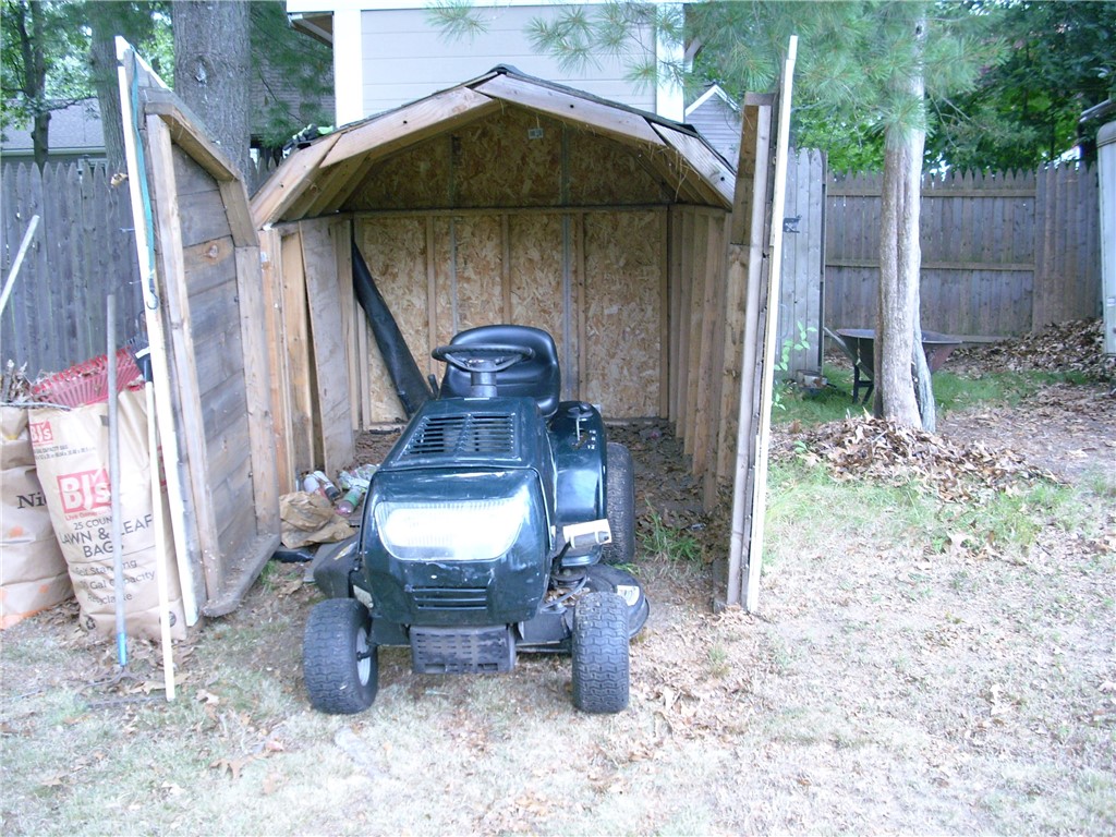 28 Myrna Road Warwick, RI 02818 - Photo 18 of 18