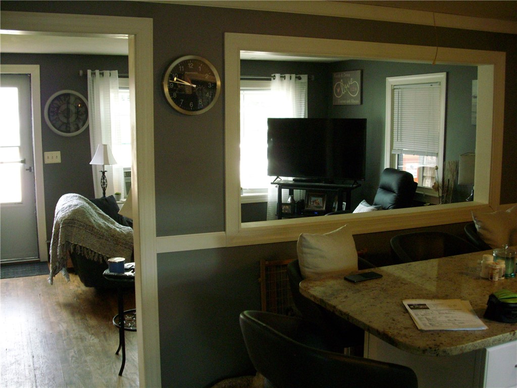 28 Myrna Road Warwick, RI 02818 - Photo 5 of 18