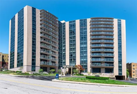 $150,000 | 4545 Wornall Road, Unit 400, Kansas City, MO 64111