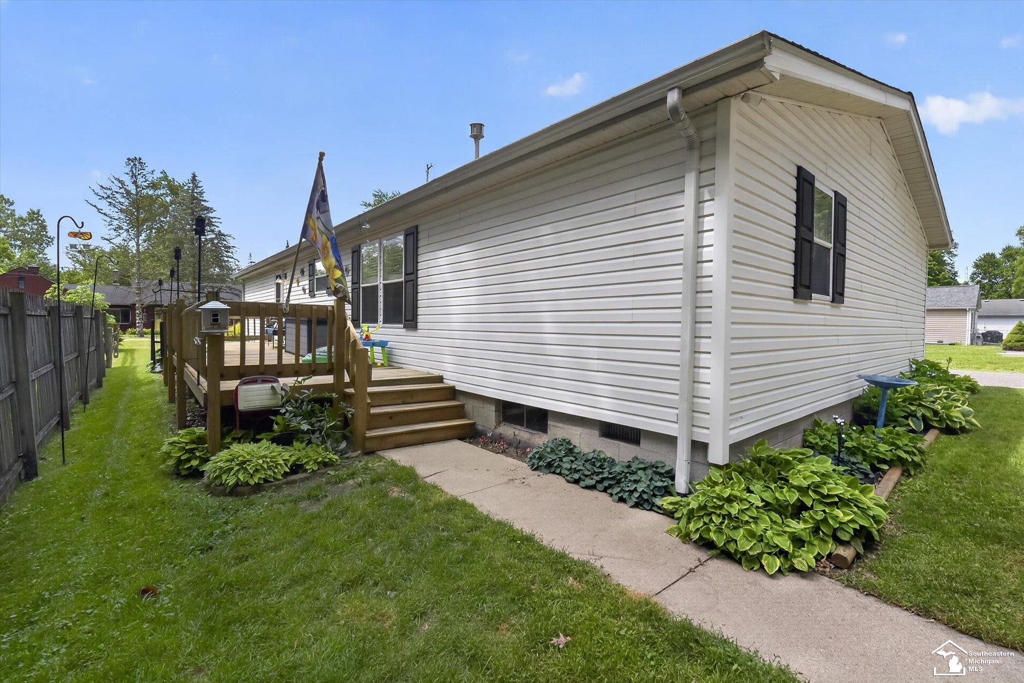 1070 Cherry Street Temperance, MI 48182 - Photo 29 of 31