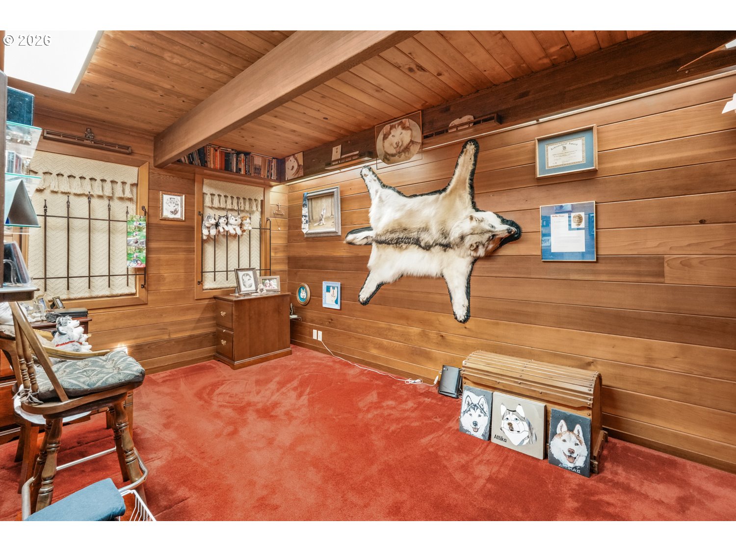 15202 Washougal River Road Washougal, WA 98671 - Photo 18 of 32 a living room with furniture