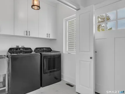 $1,700,000 | 539 A Boston Street, Guilford, CT 06437